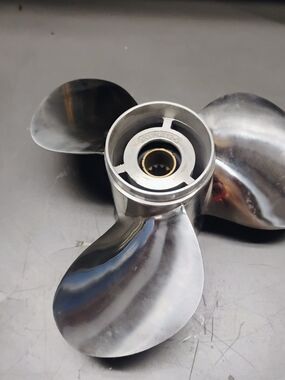 Stainless Steel 3-Blade Propeller  Yamaha